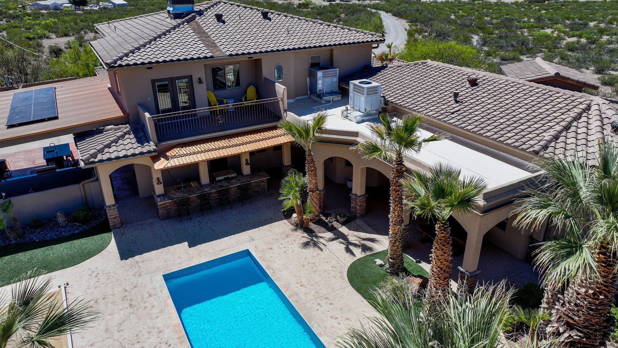 45-web-or-mls-Aerial Courtyard 1